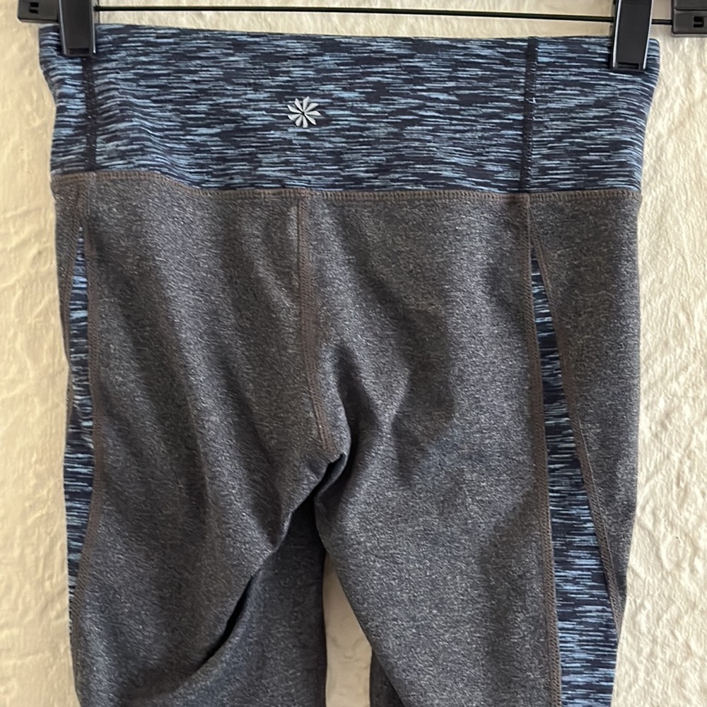 Athleta Splits Revelation Cropped Capri Leggings Gray Blue XS - Picture 7 of 13